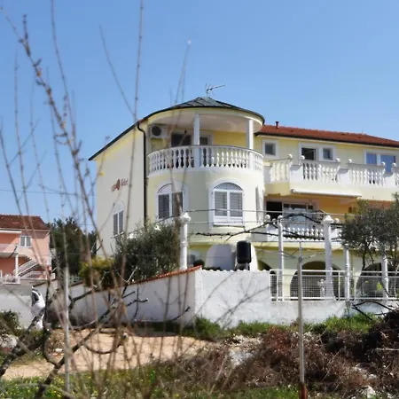 Villa-kokot *
