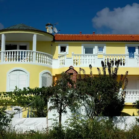 Villa-kokot בית הארחה *